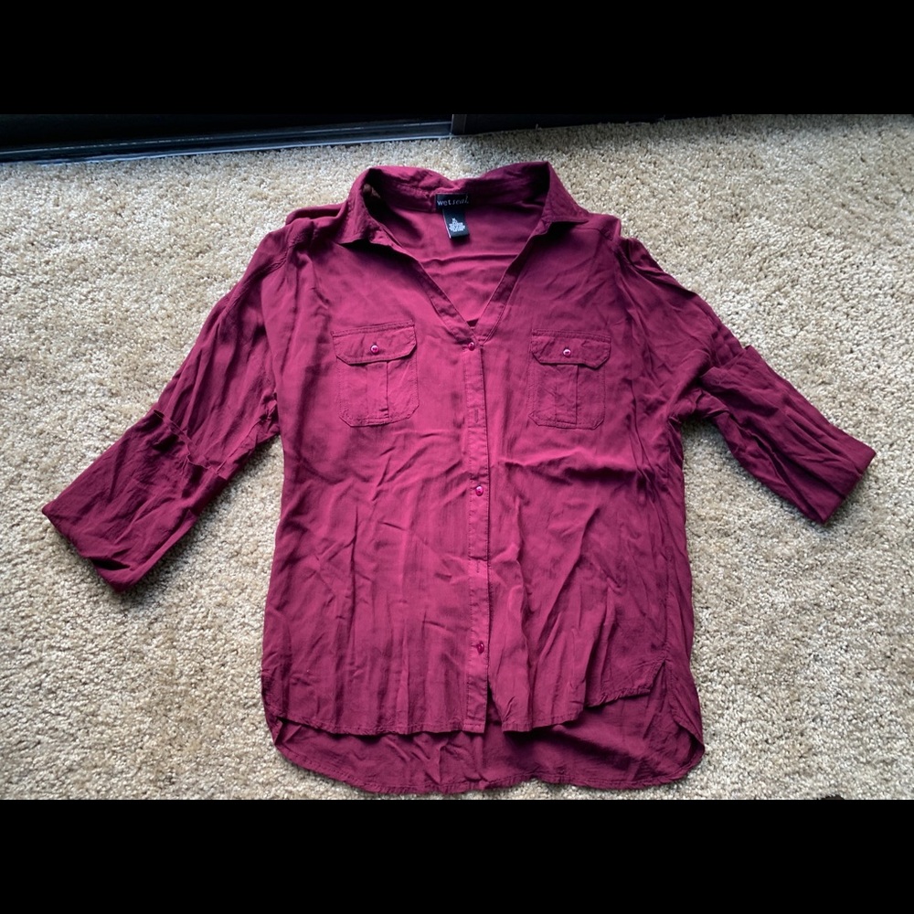 CUTE BUTTON UP